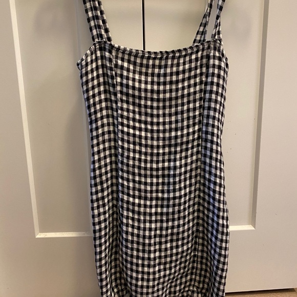 EUC LOVERS + FRIENDS REVOLVE MINI DRESS - Picture 1 of 5